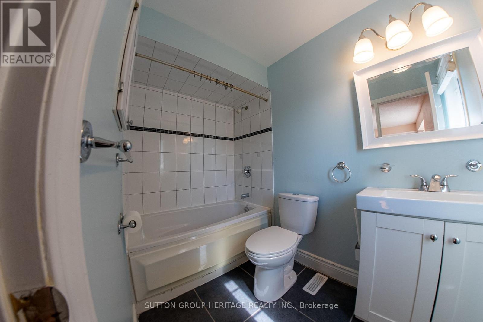 20 Oglevie Drive, Whitby, Ontario  L1R 2Y4 - Photo 19 - E13197428