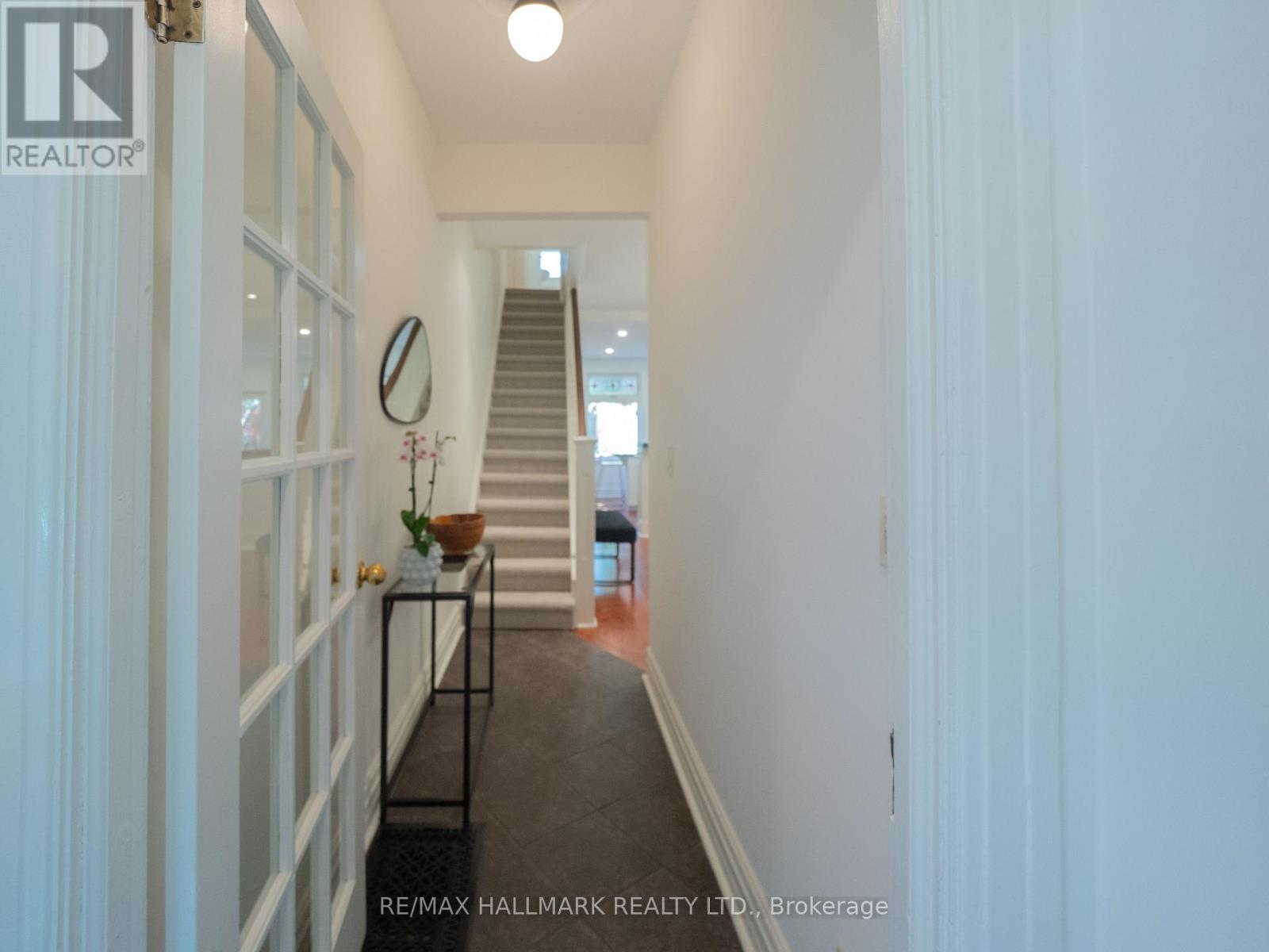 4 Albemarle Avenue, Toronto, Ontario  M4K 1H7 - Photo 4 - E13197606