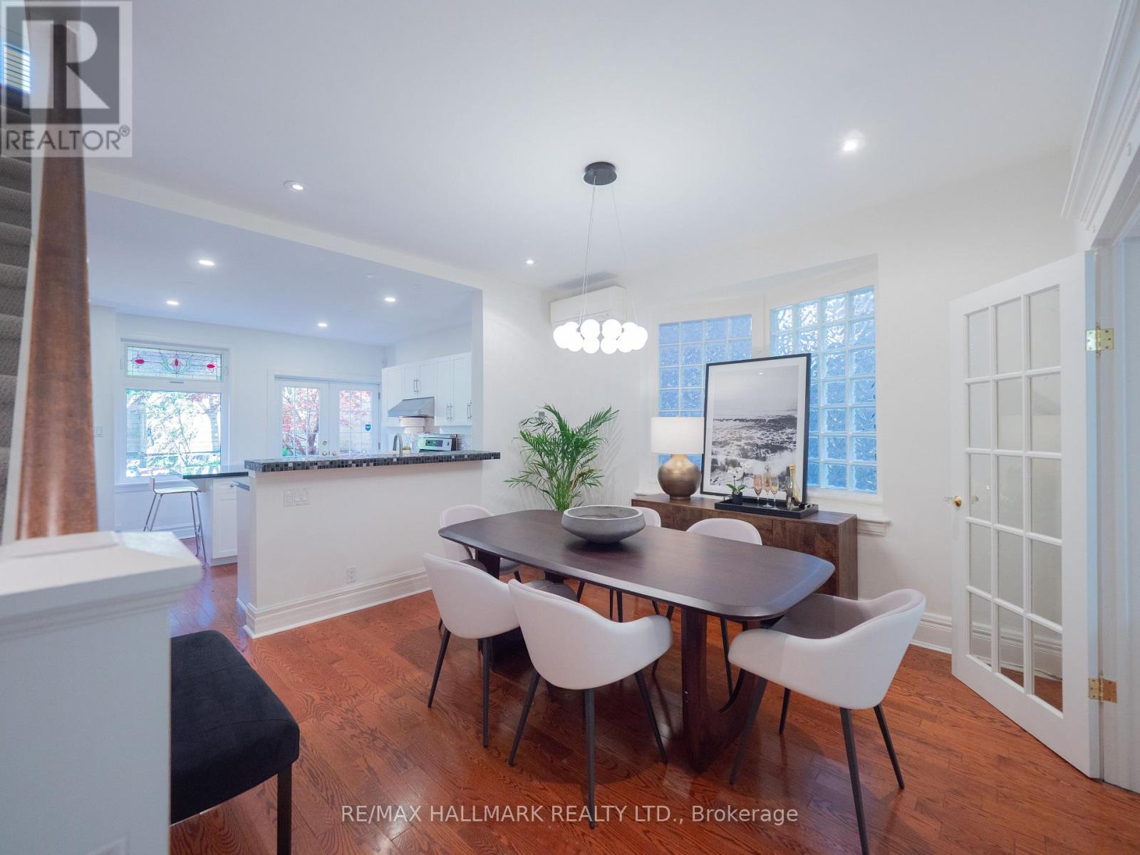 4 Albemarle Avenue, Toronto, Ontario  M4K 1H7 - Photo 8 - E13197606