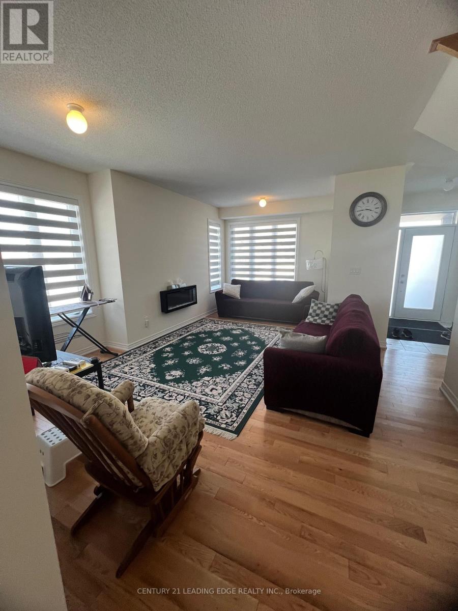 2694 Delphinium Trail, Pickering, Ontario  L1X 0L9 - Photo 4 - E13197814