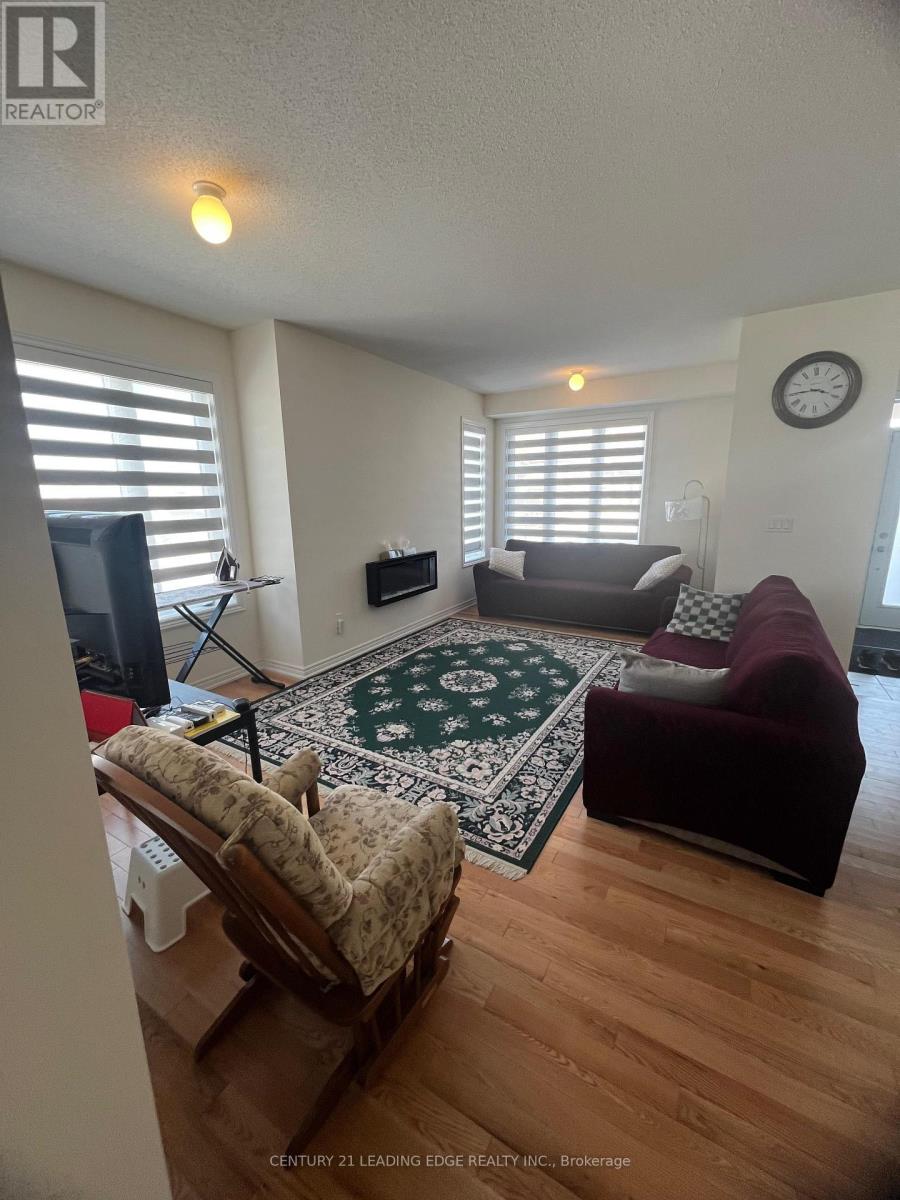 2694 Delphinium Trail, Pickering, Ontario  L1X 0L9 - Photo 7 - E13197814