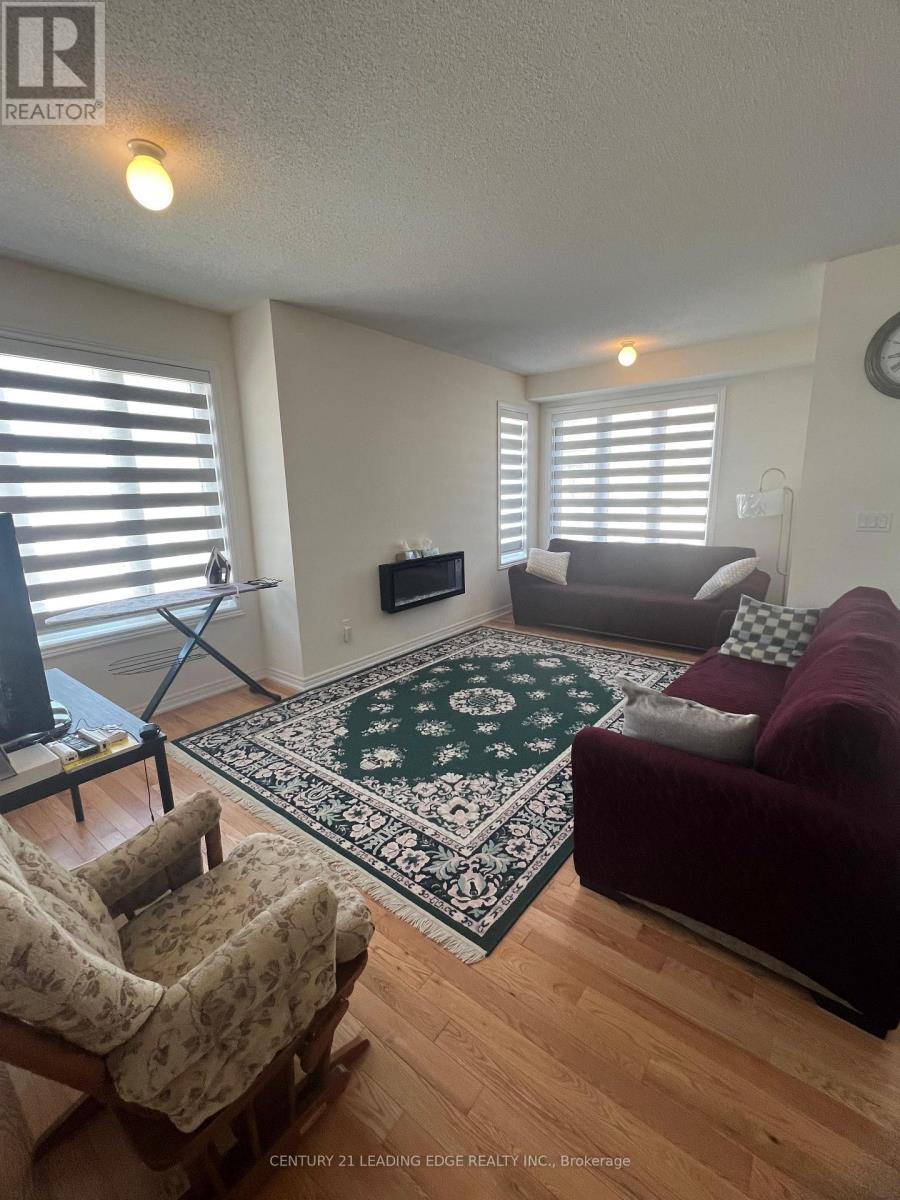 2694 Delphinium Trail, Pickering, Ontario  L1X 0L9 - Photo 8 - E13197814