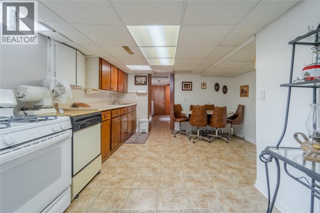 2495 Mckay, Windsor, Ontario N9E 2P4 - Photo 19 - 26012327