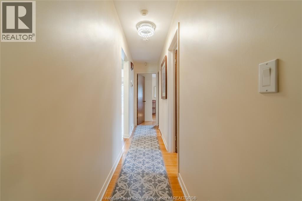 2495 Mckay, Windsor, Ontario N9E 2P4 - Photo 32 - 26012327