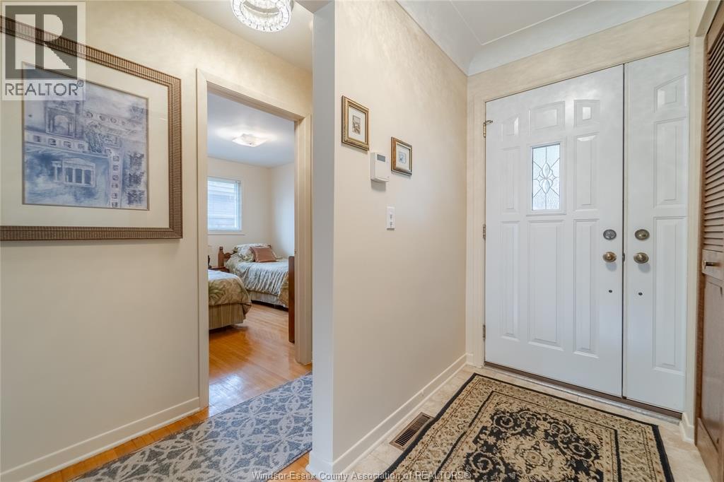 2495 Mckay, Windsor, Ontario N9E 2P4 - Photo 34 - 26012327
