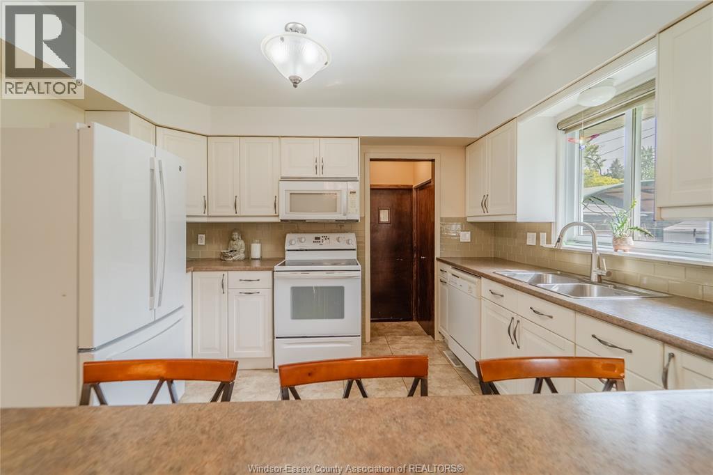 2495 Mckay, Windsor, Ontario N9E 2P4 - Photo 40 - 26012327