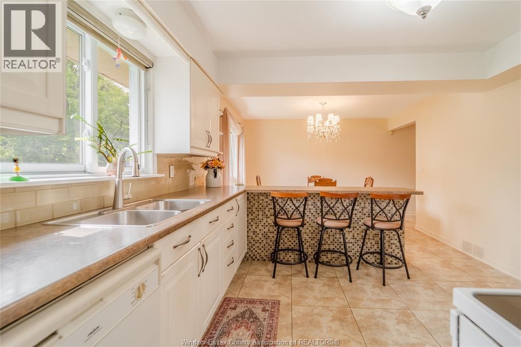 2495 Mckay, Windsor, Ontario N9E 2P4 - Photo 42 - 26012327