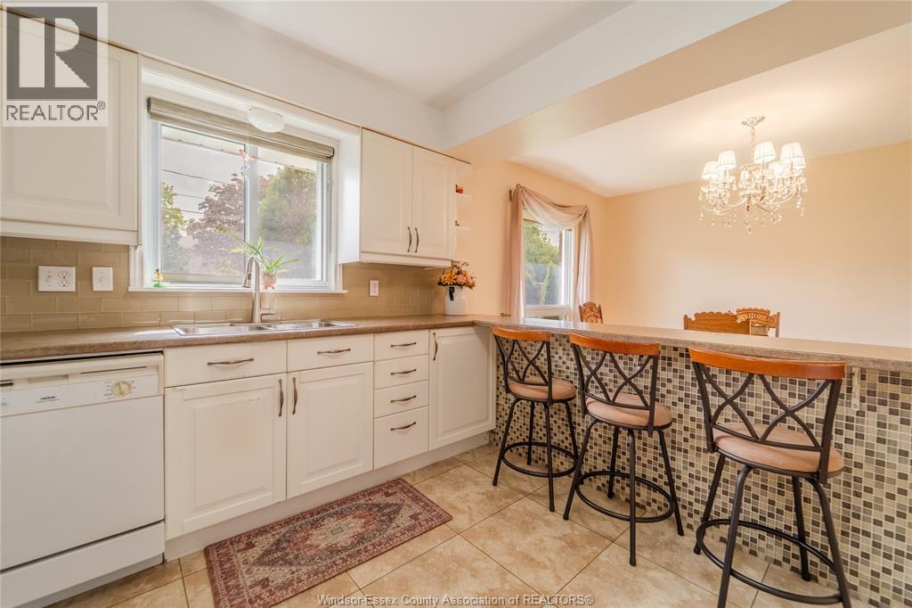 2495 Mckay, Windsor, Ontario N9E 2P4 - Photo 43 - 26012327