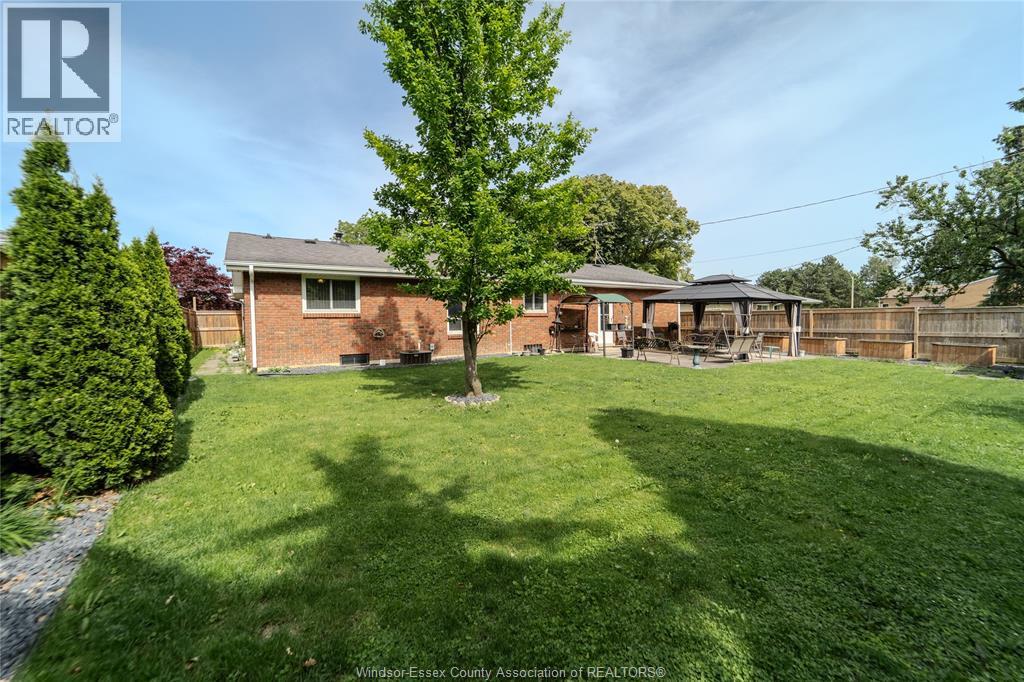 2495 Mckay, Windsor, Ontario N9E 2P4 - Photo 7 - 26012327