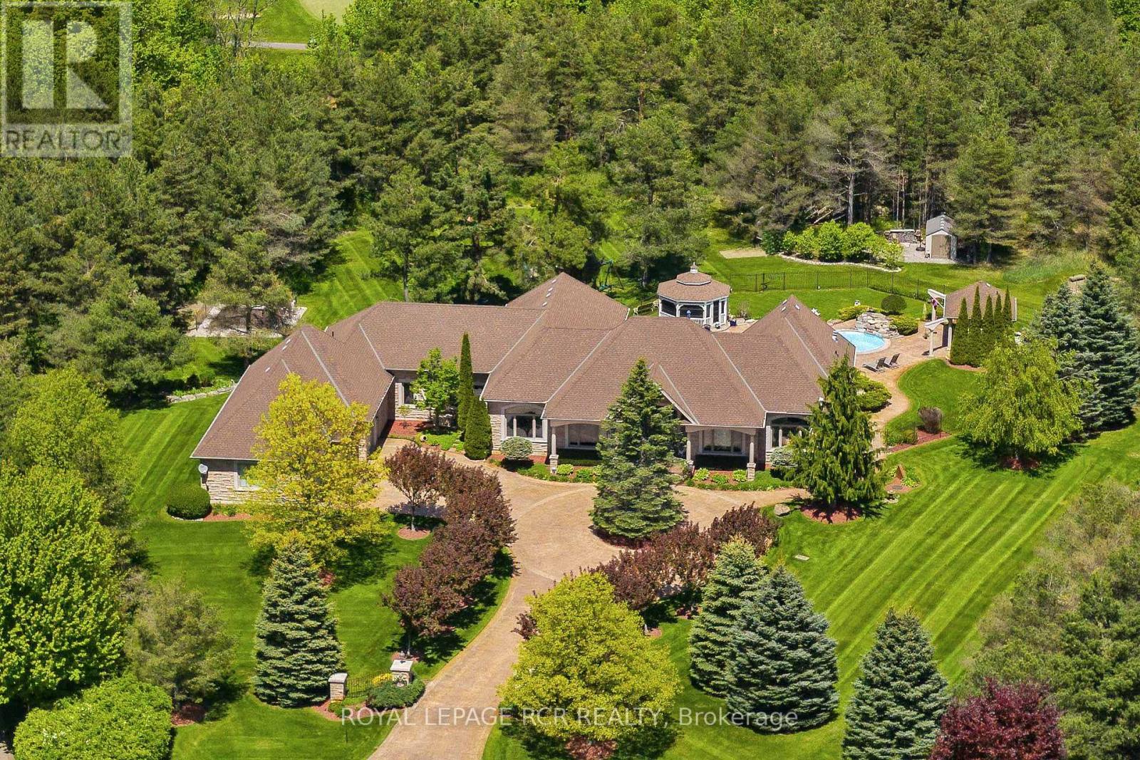 7 SUGARBUSH LANE, Uxbridge, Ontario