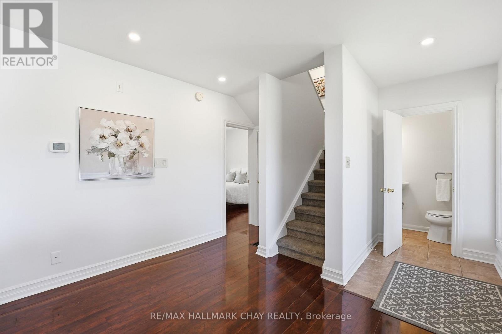 420 Fernleigh Circle S, Richmond Hill, Ontario  L4C 1E6 - Photo 10 - N13197796