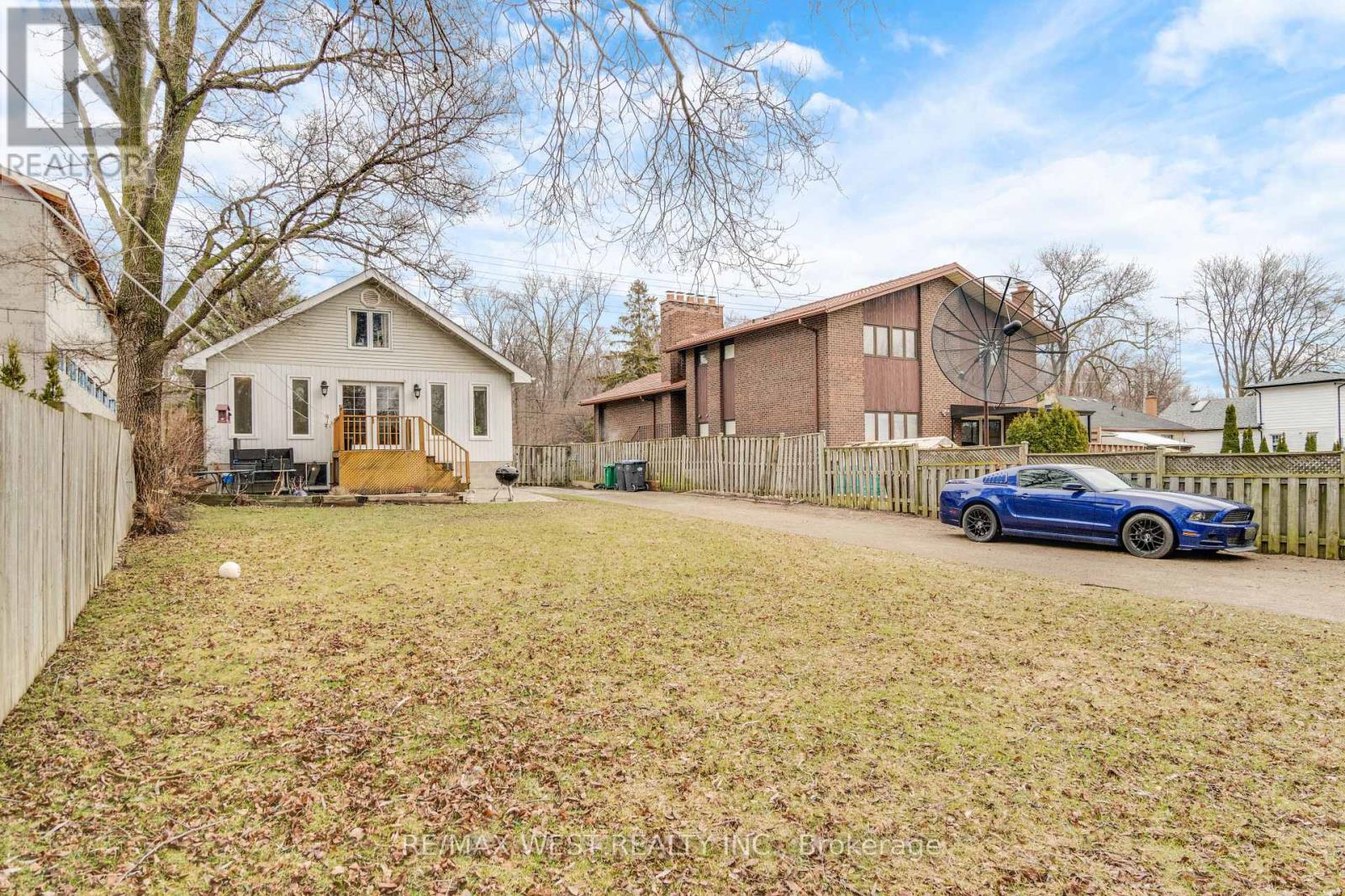1518 Cawthra Road, Mississauga, Ontario  L5G 4L2 - Photo 13 - W13196436