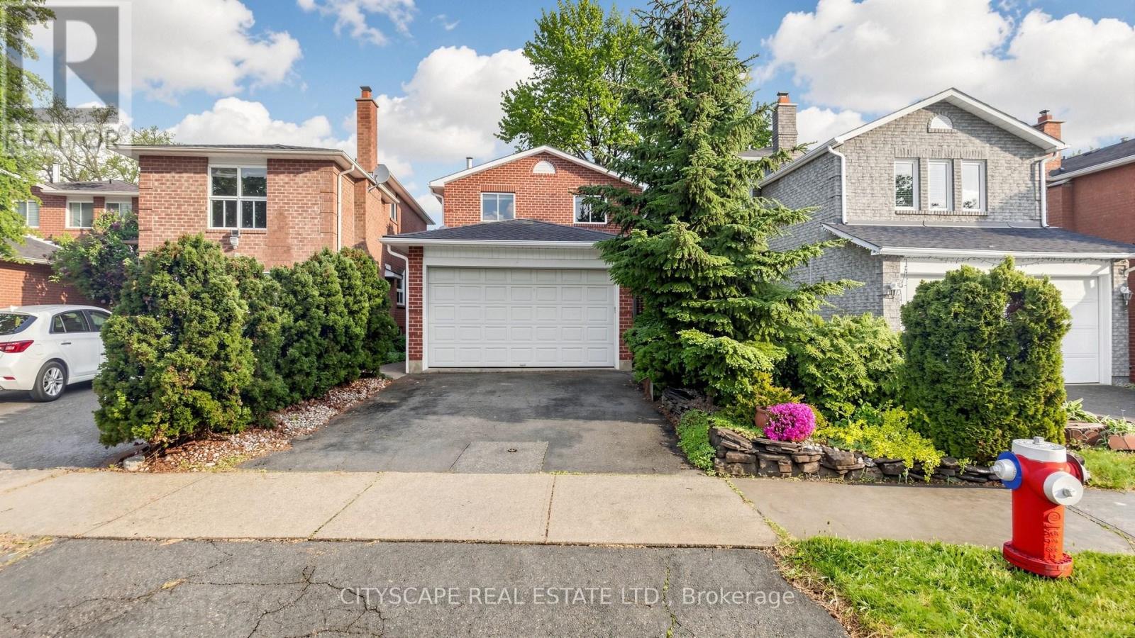 221 BUFFORD DRIVE, Brampton, Ontario