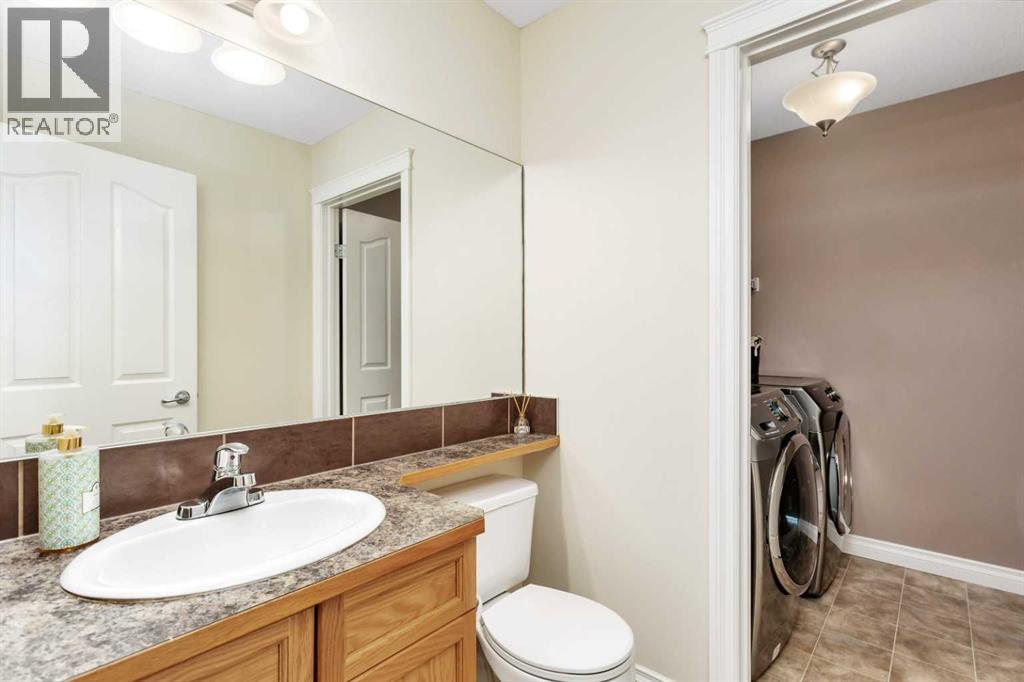 1204 1 Street NE, Sundre, Alberta  T0M 1X0 - Photo 5 - A2314073
