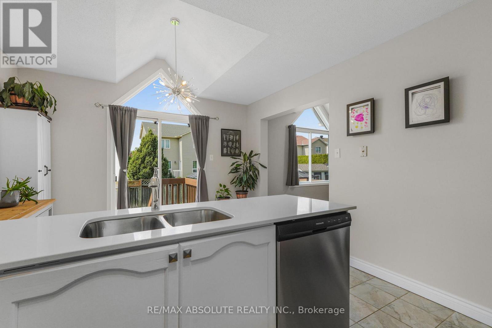 879 Paradise Crescent, Ottawa, Ontario  K4A 3S4 - Photo 7 - X13198588