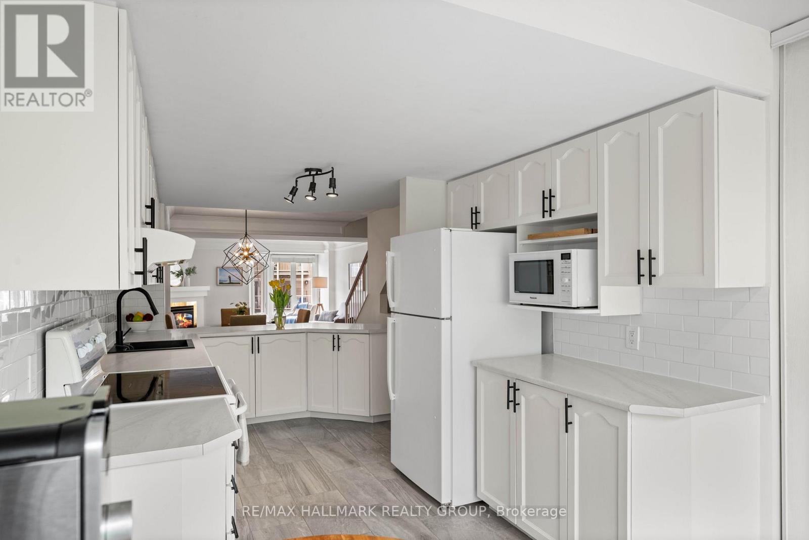 1109 Gablefield Private, Ottawa, Ontario  K1J 1E4 - Photo 11 - X13198804