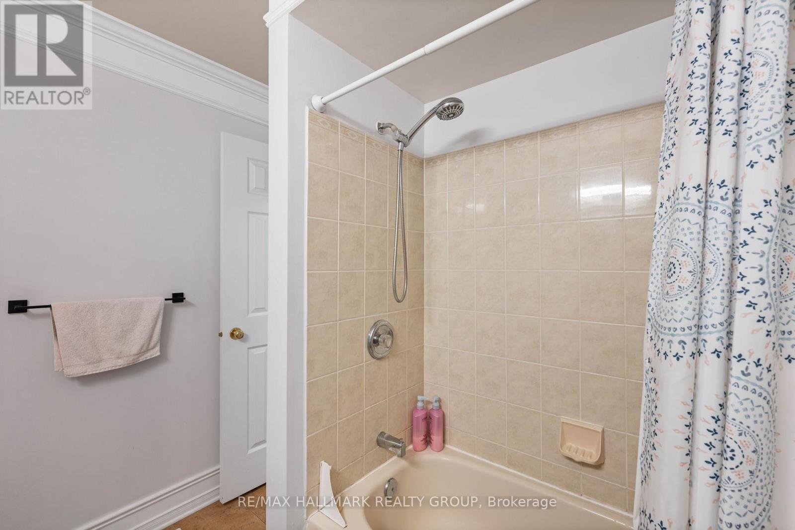 1109 Gablefield Private, Ottawa, Ontario  K1J 1E4 - Photo 33 - X13198804
