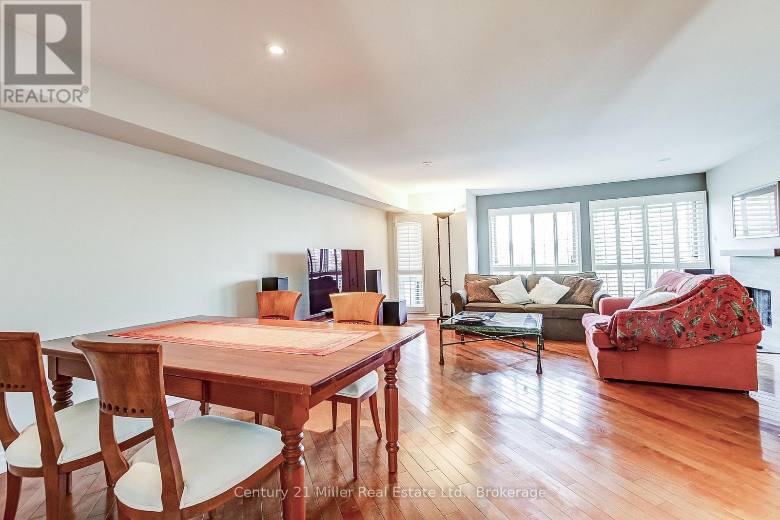 9 - 1120 Queens Avenue, Oakville, Ontario L6H 2B5 - Photo 11 - W13198810