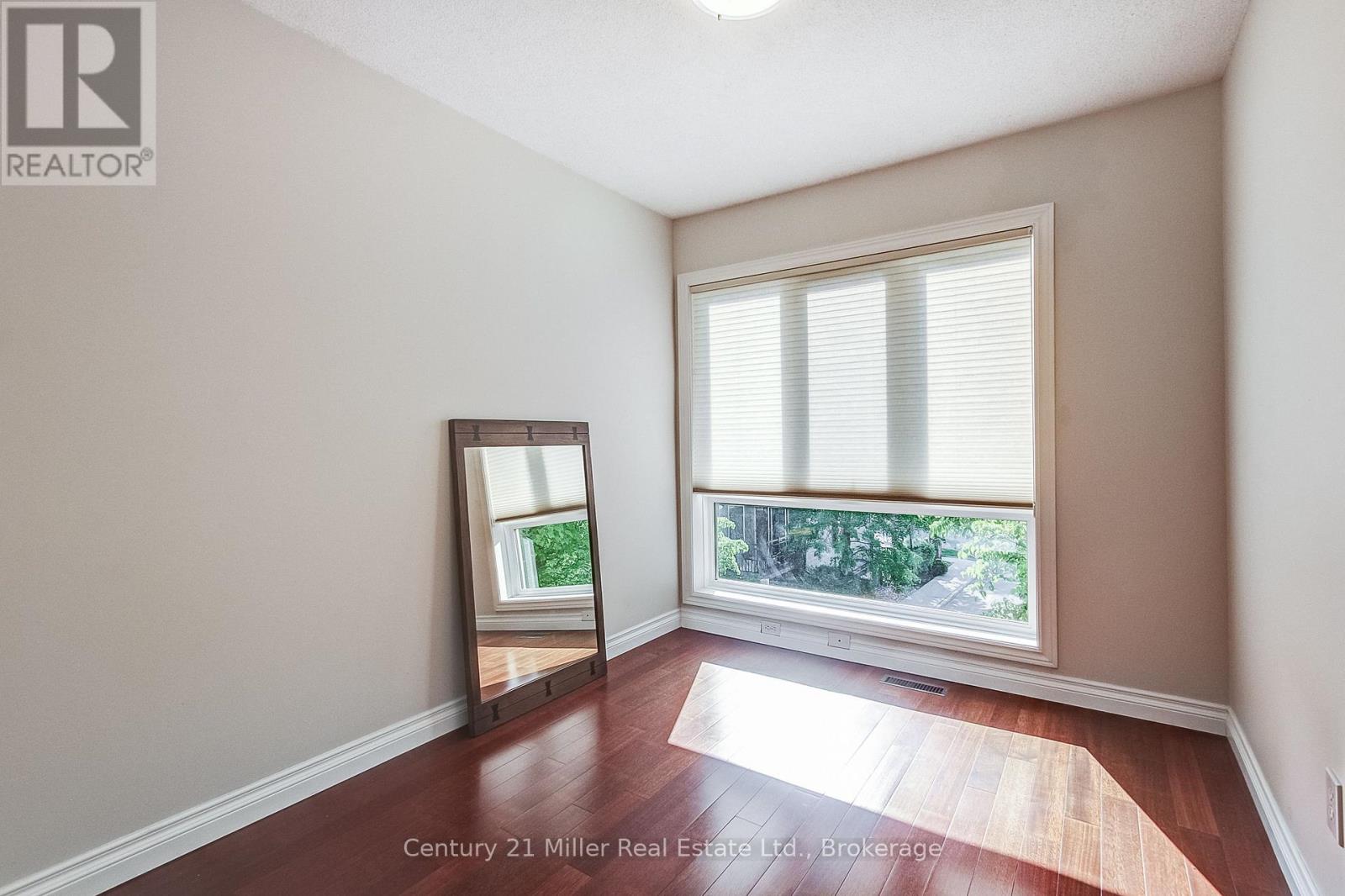9 - 1120 Queens Avenue, Oakville, Ontario L6H 2B5 - Photo 30 - W13198810