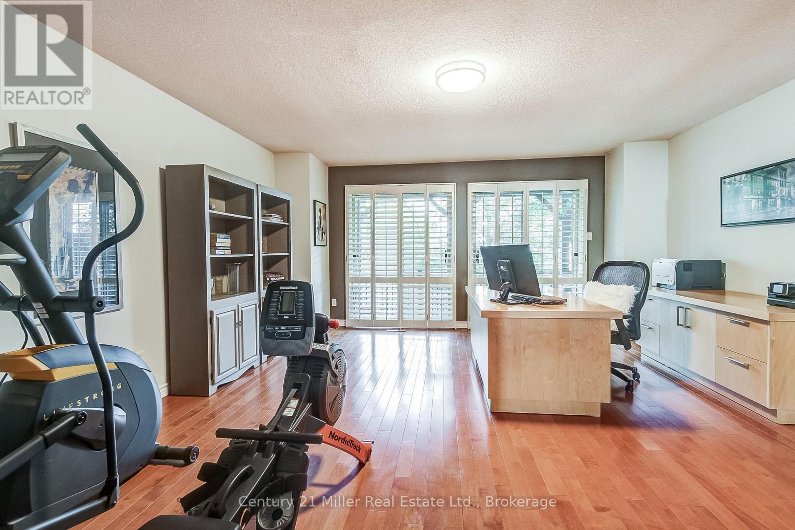 9 - 1120 Queens Avenue, Oakville, Ontario L6H 2B5 - Photo 35 - W13198810