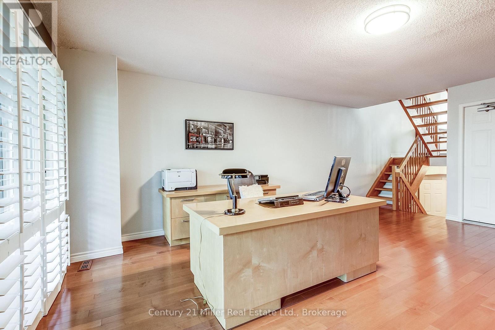 9 - 1120 Queens Avenue, Oakville, Ontario L6H 2B5 - Photo 36 - W13198810