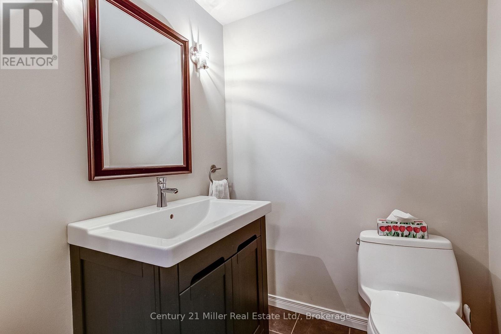 9 - 1120 Queens Avenue, Oakville, Ontario L6H 2B5 - Photo 38 - W13198810