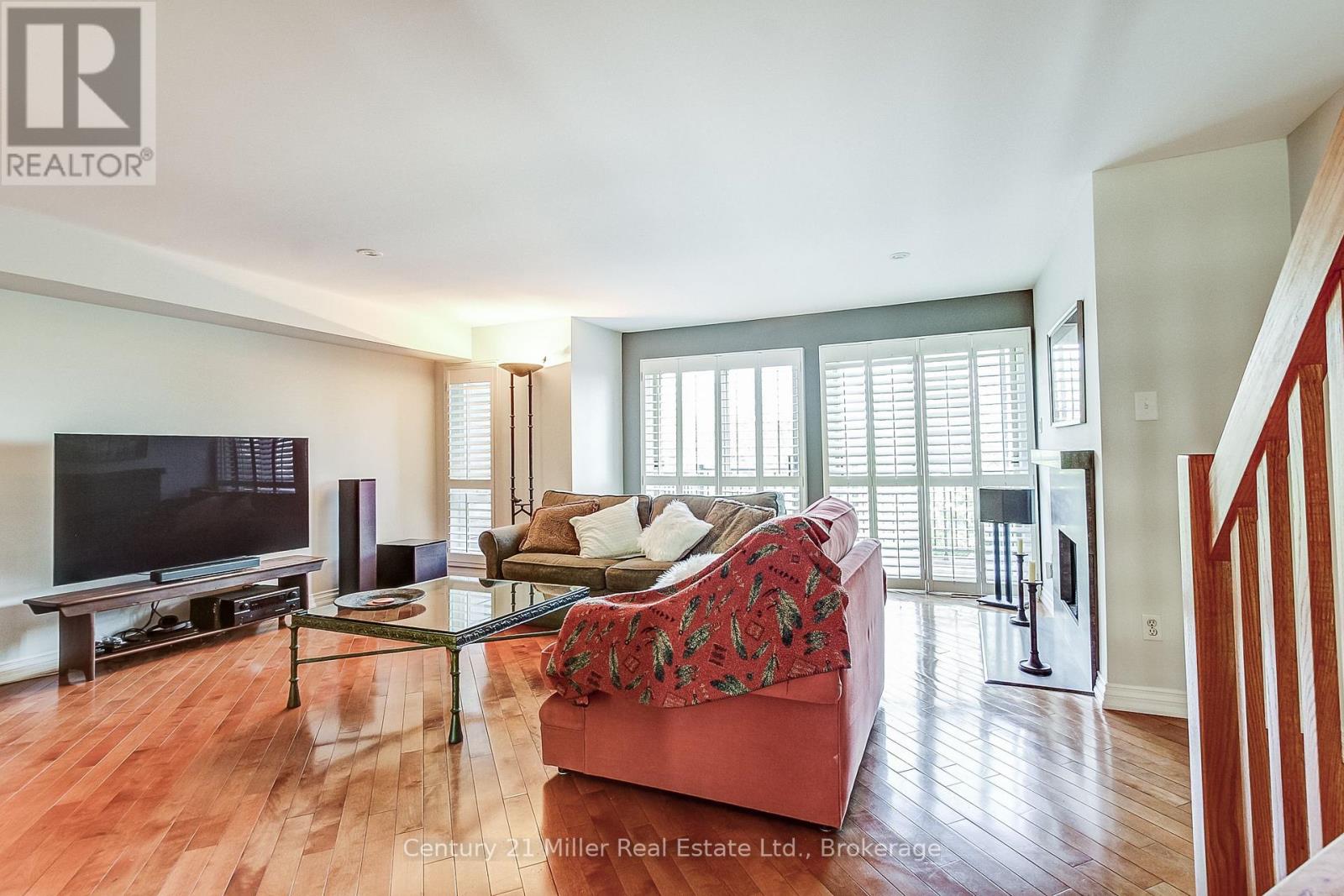 9 - 1120 Queens Avenue, Oakville, Ontario L6H 2B5 - Photo 5 - W13198810