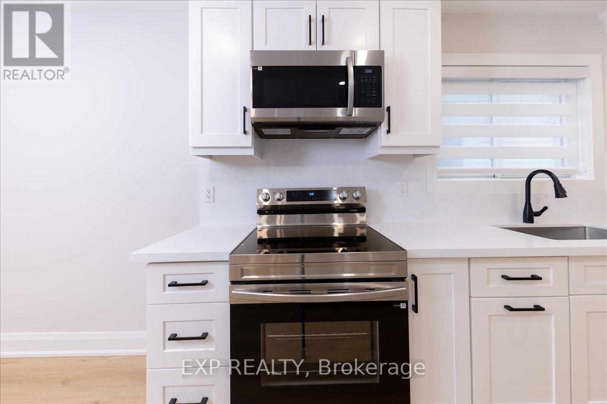 149 Ivon Avenue, Hamilton, Ontario  L8H 5S7 - Photo 8 - X13198578