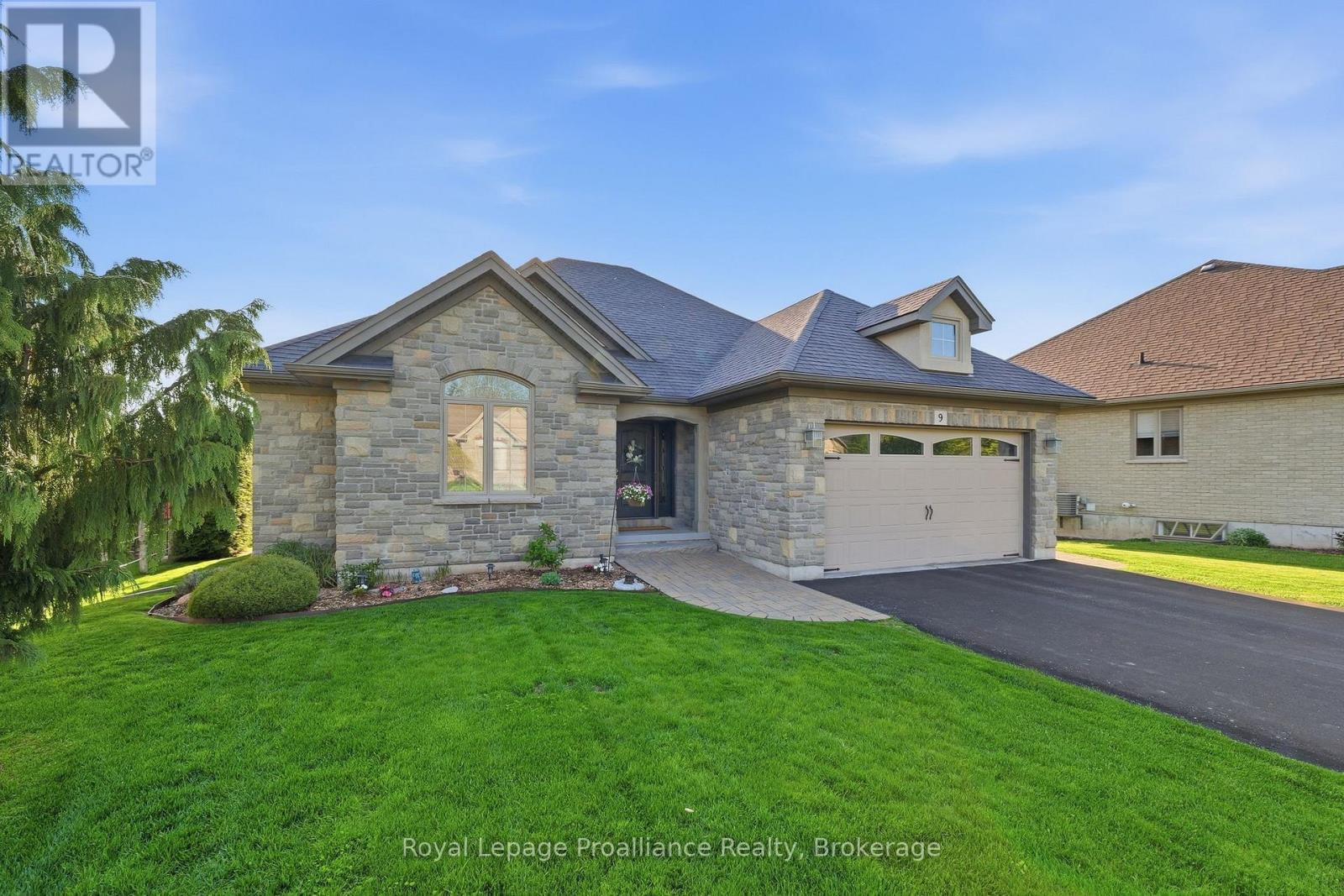 9 Rosslyn Drive, Brighton, Ontario  K0K 1H0 - Photo 2 - X12961182