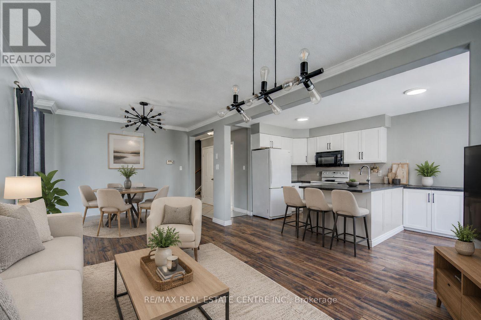 5 Tulip Drive, Tillsonburg, Ontario  N4G 5S6 - Photo 2 - X13197764