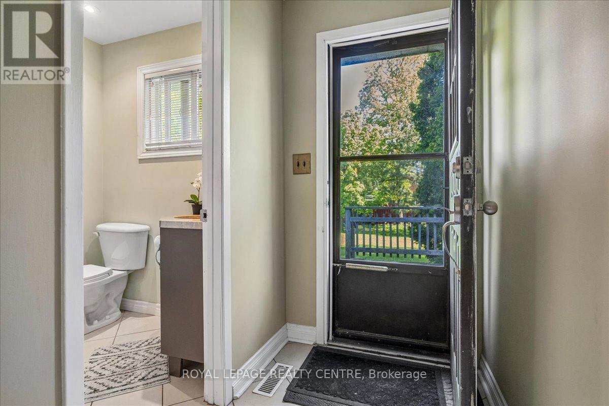 2613 Liruma Road, Mississauga, Ontario  L5K 1Y8 - Photo 15 - W13183190