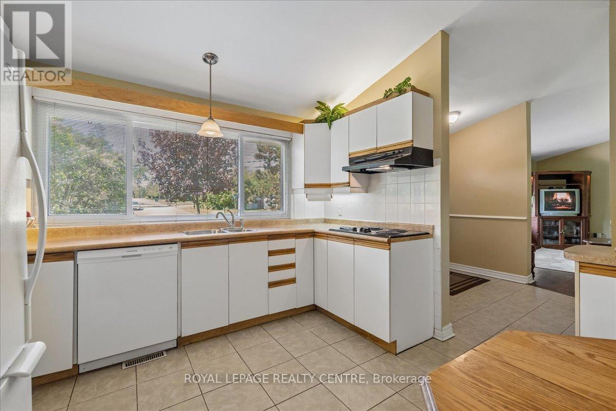 2613 Liruma Road, Mississauga, Ontario  L5K 1Y8 - Photo 12 - W13183190