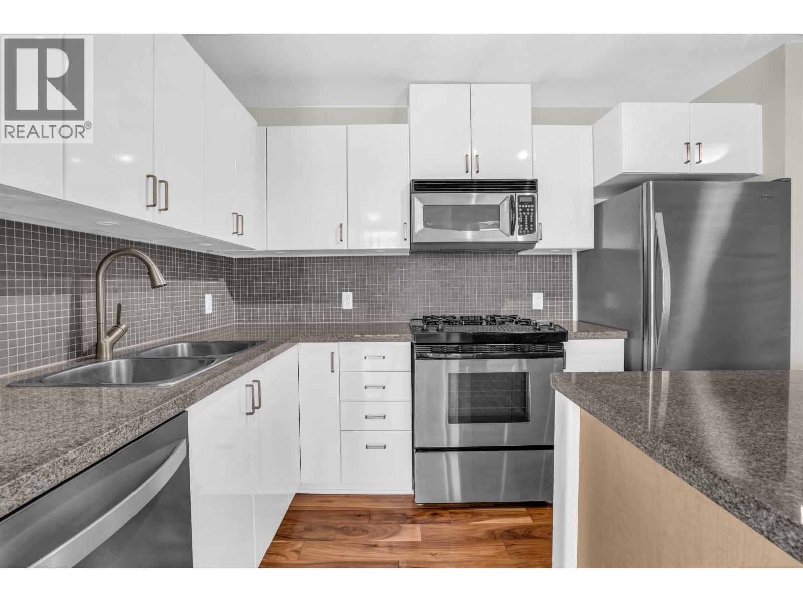 1206 155 W 1 Street, North Vancouver, British Columbia  V7M 3N8 - Photo 10 - R3128650