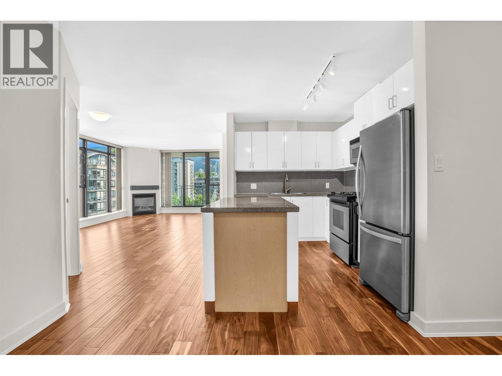 1206 155 W 1 Street, North Vancouver, British Columbia  V7M 3N8 - Photo 13 - R3128650