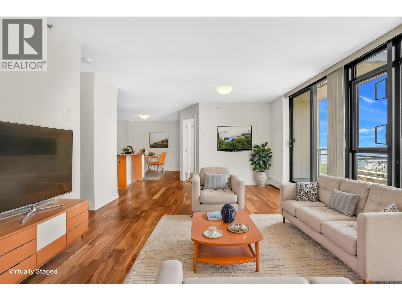 1206 155 W 1 Street, North Vancouver, British Columbia  V7M 3N8 - Photo 5 - R3128650