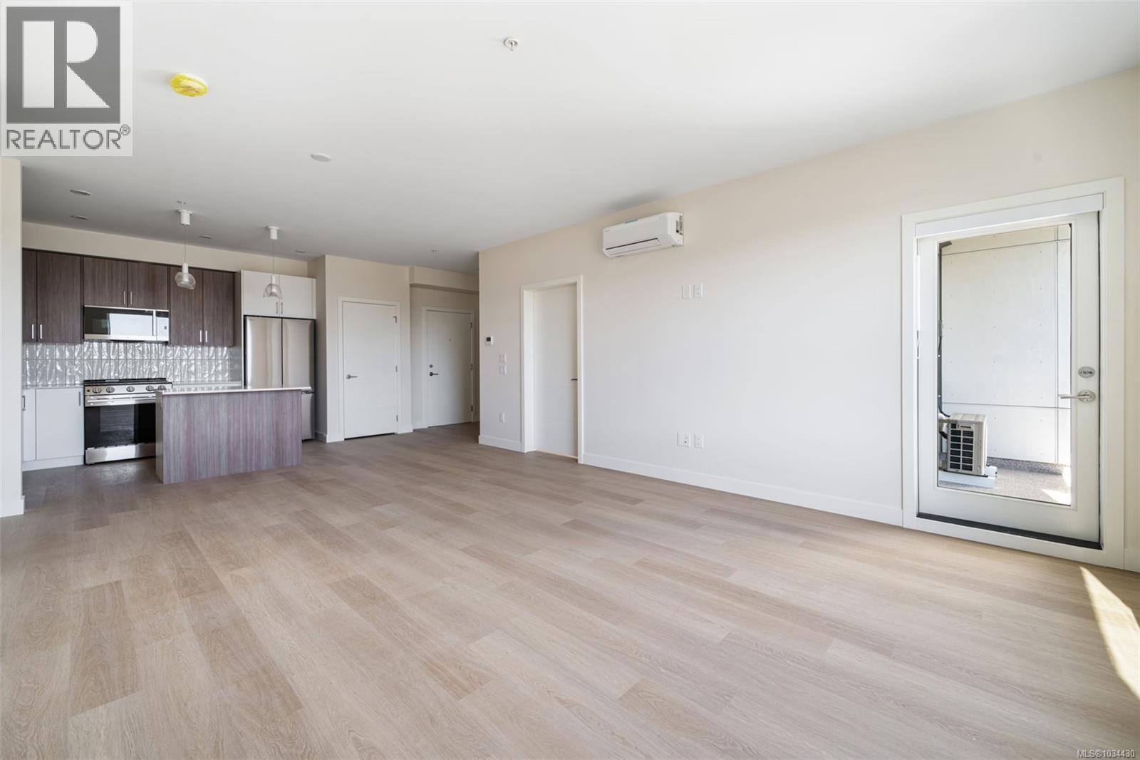 211 777 Station Ave, Langford, British Columbia  V9B 2S1 - Photo 6 - 1034430