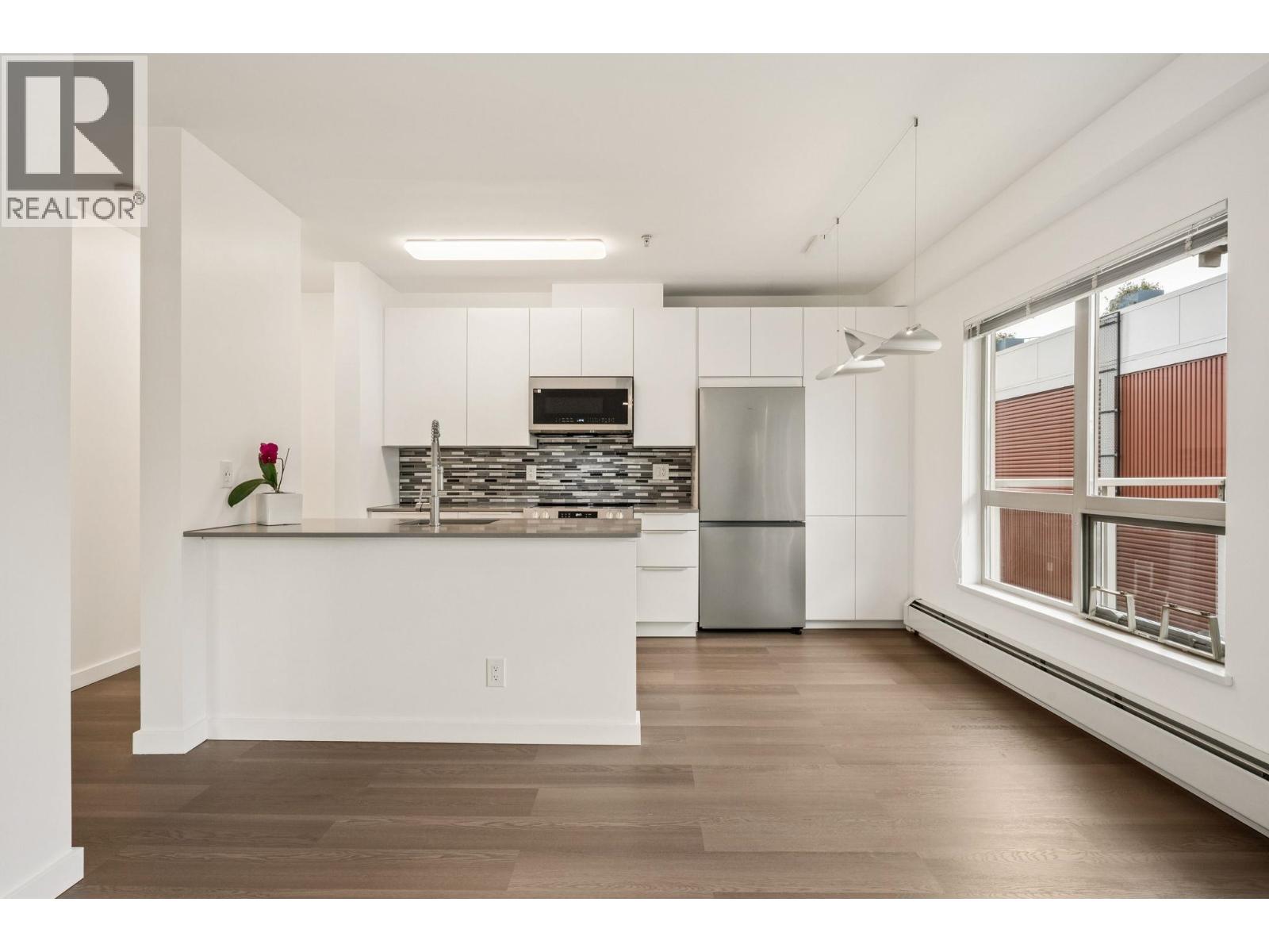 303 1033 St. Georges Avenue, North Vancouver, British Columbia  V7L 3H5 - Photo 10 - R3128709