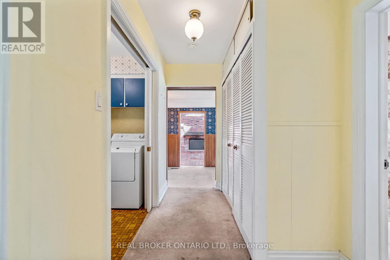 524 Meadow Wood Road, Mississauga, Ontario  L5J 2S3 - Photo 12 - W12982274