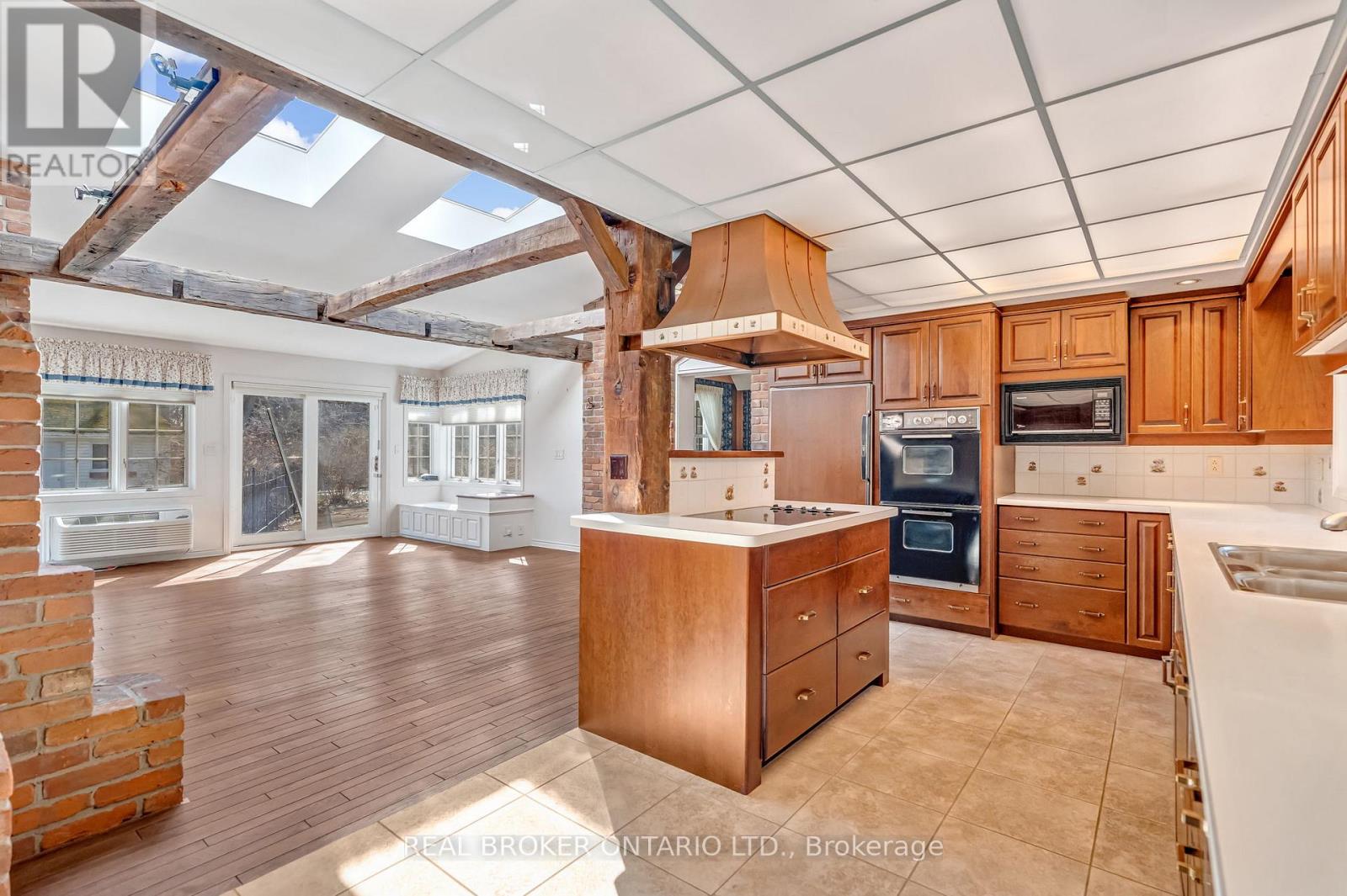 524 Meadow Wood Road, Mississauga, Ontario  L5J 2S3 - Photo 28 - W12982274