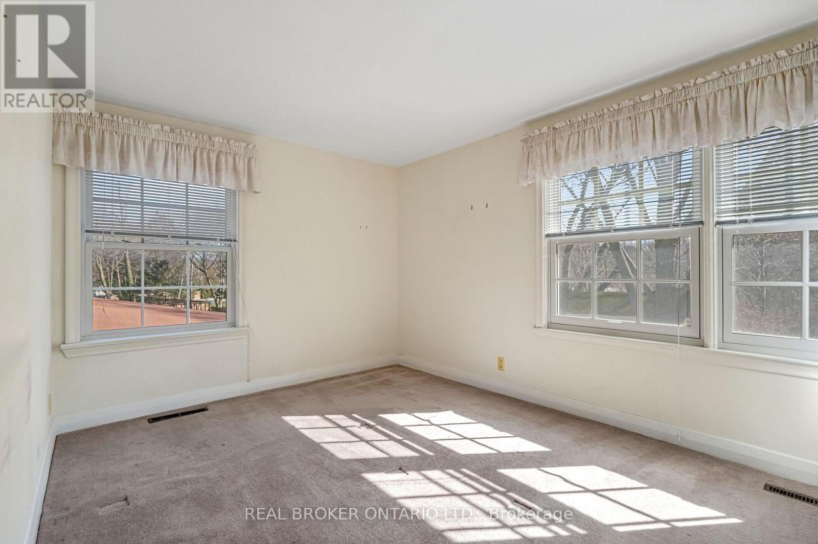 524 Meadow Wood Road, Mississauga, Ontario  L5J 2S3 - Photo 29 - W12982274