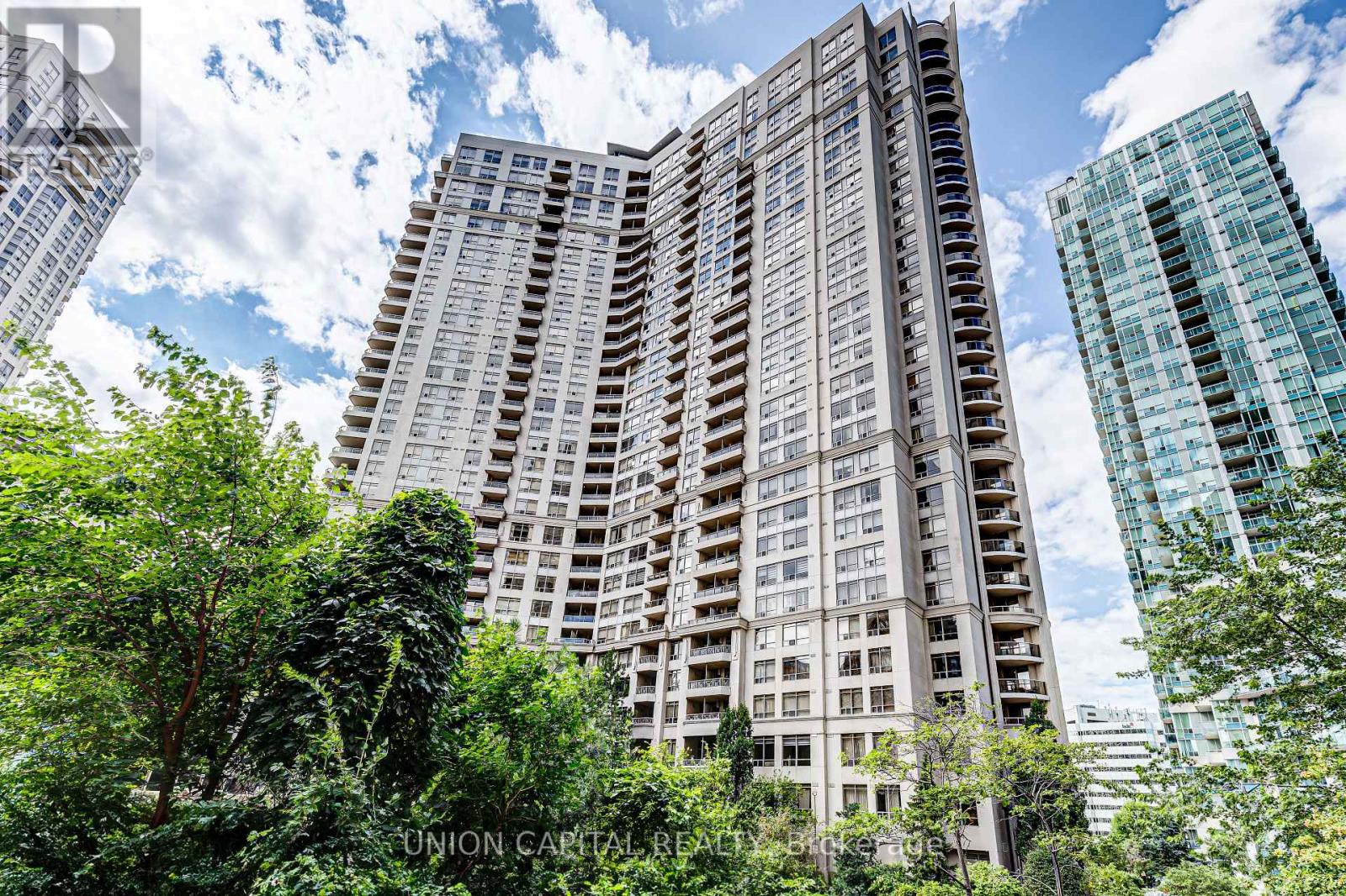 1225 - 3888 Duke Of York Boulevard, Mississauga, Ontario  L5B 4P5 - Photo 2 - W13099352