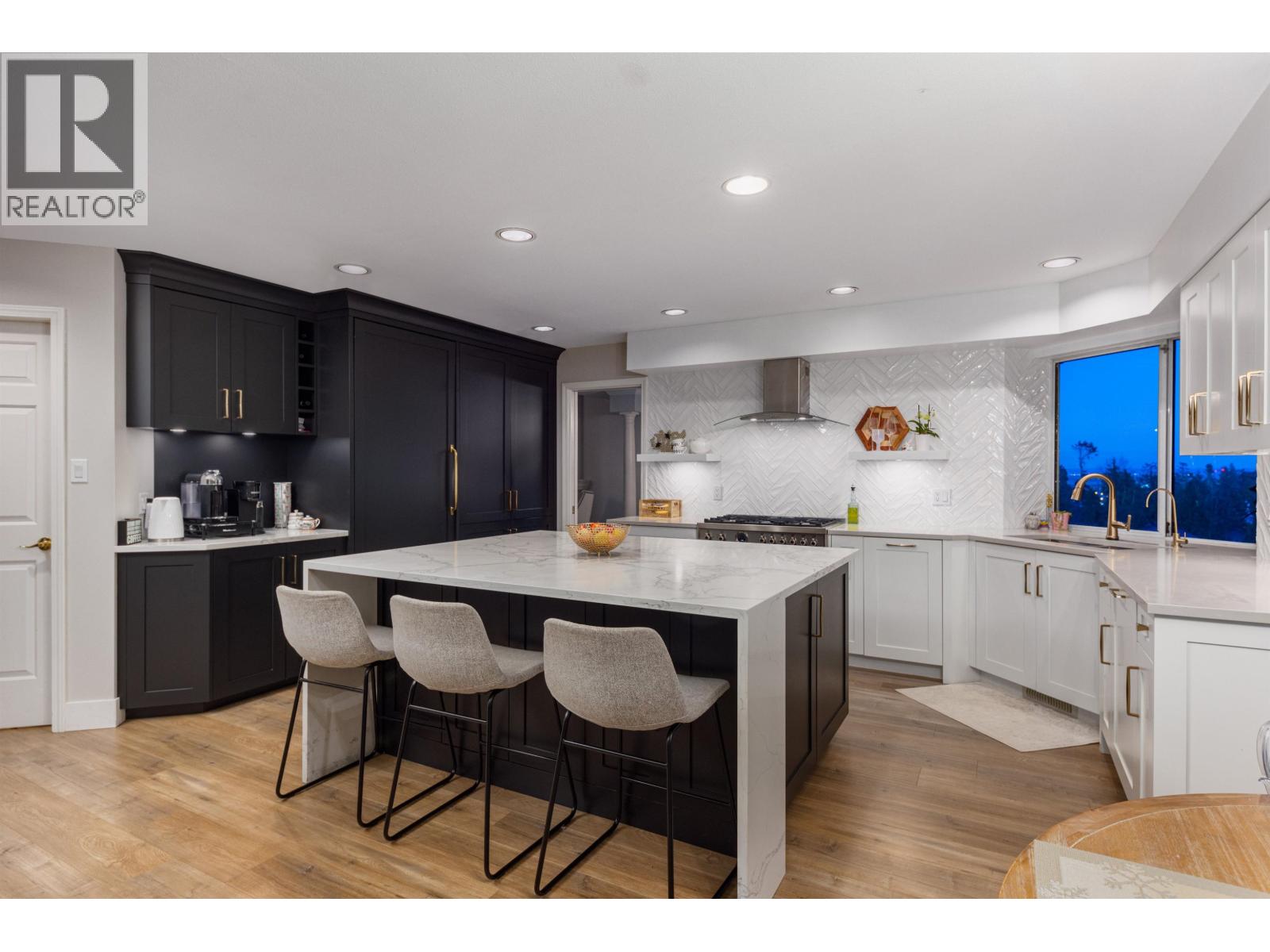 4702 Stahaken Court, Tsawwassen, British Columbia  V4M 4B9 - Photo 10 - R3128673