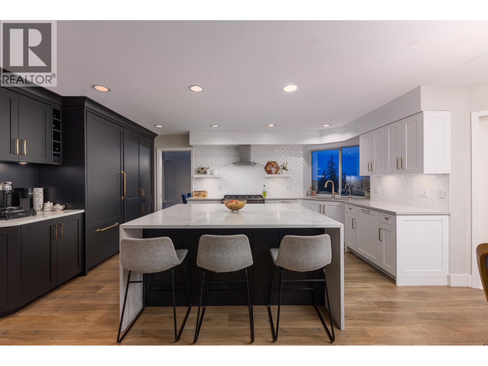 4702 Stahaken Court, Tsawwassen, British Columbia  V4M 4B9 - Photo 7 - R3128673