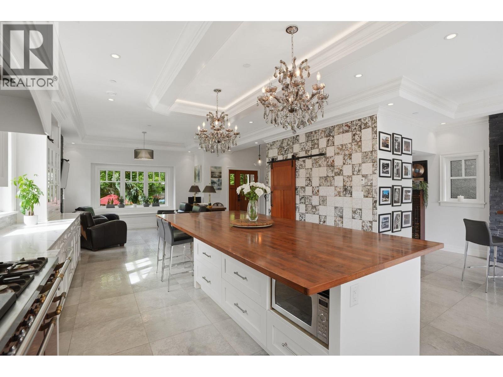 4098 W 16th Avenue, Vancouver, British Columbia  V6R 3E1 - Photo 2 - R3128688