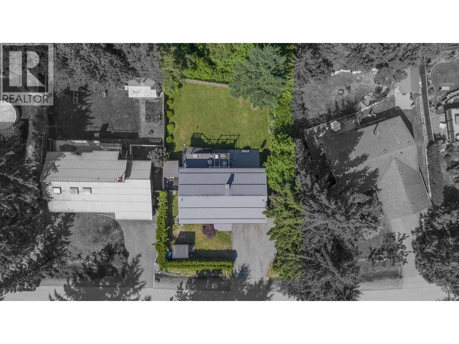 40755 Thunderbird Ridge, Squamish, British Columbia  V0N 1T0 - Photo 3 - R3128300