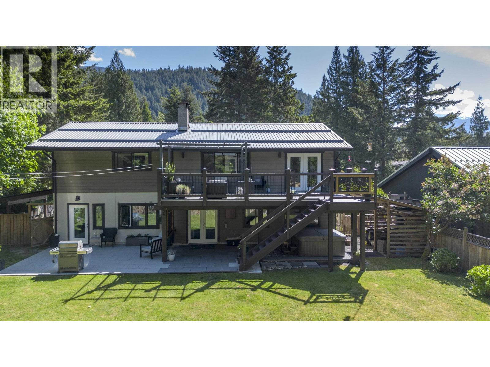40755 Thunderbird Ridge, Squamish, British Columbia  V0N 1T0 - Photo 29 - R3128300