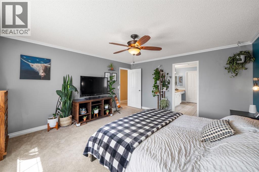 26 Somerset Crescent Sw, Calgary, Alberta  T2Y 3V7 - Photo 16 - A2313017