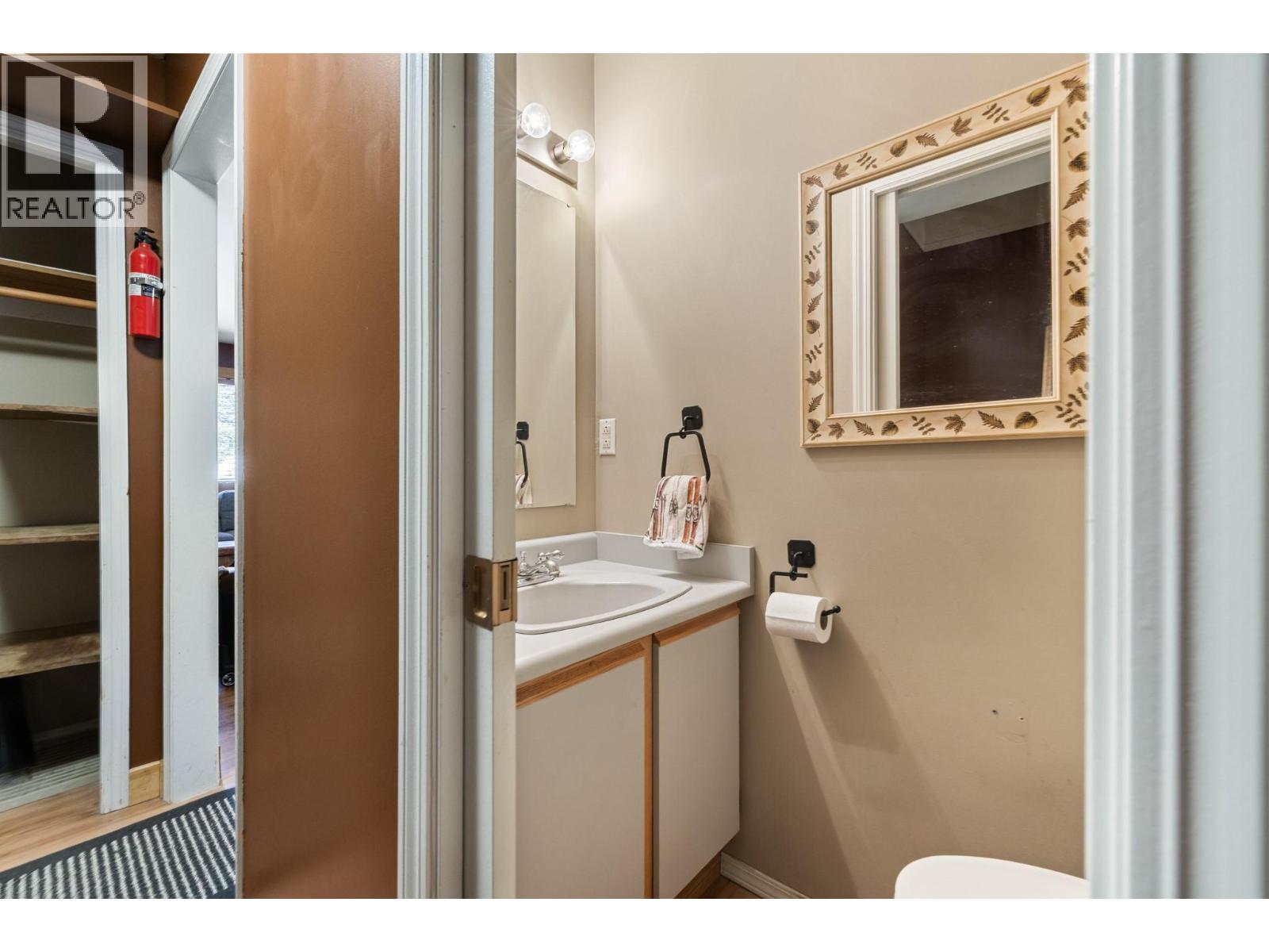 7375 Porcupine Road Unit# B3 Big White Photo 10