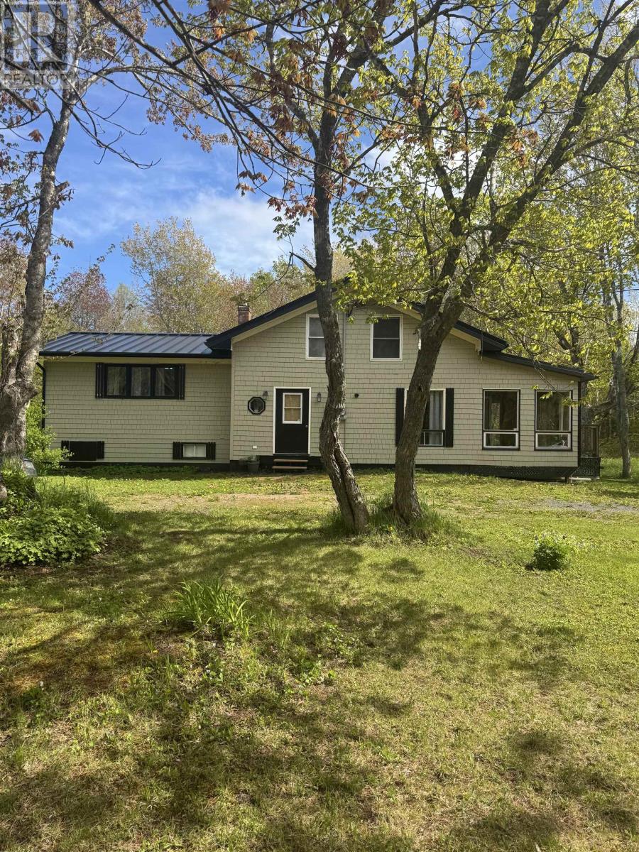 1105 Peakes Road, Peakes, Prince Edward Island  C0A 1T0 - Photo 1 - 202612364