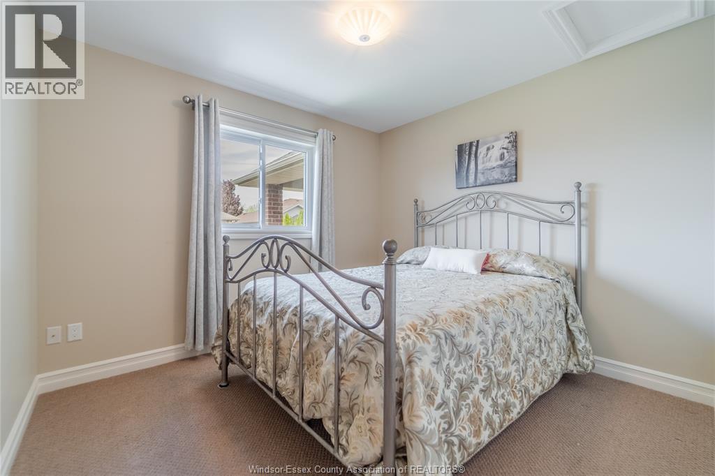 1423 Oakwood, Lakeshore, Ontario N0R 1A0 - Photo 11 - 26012347